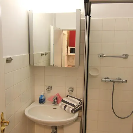 Koje 16 Apartment *